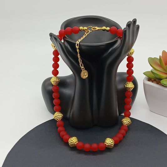 116 Collier Femme Calcédoine rouge mat givré