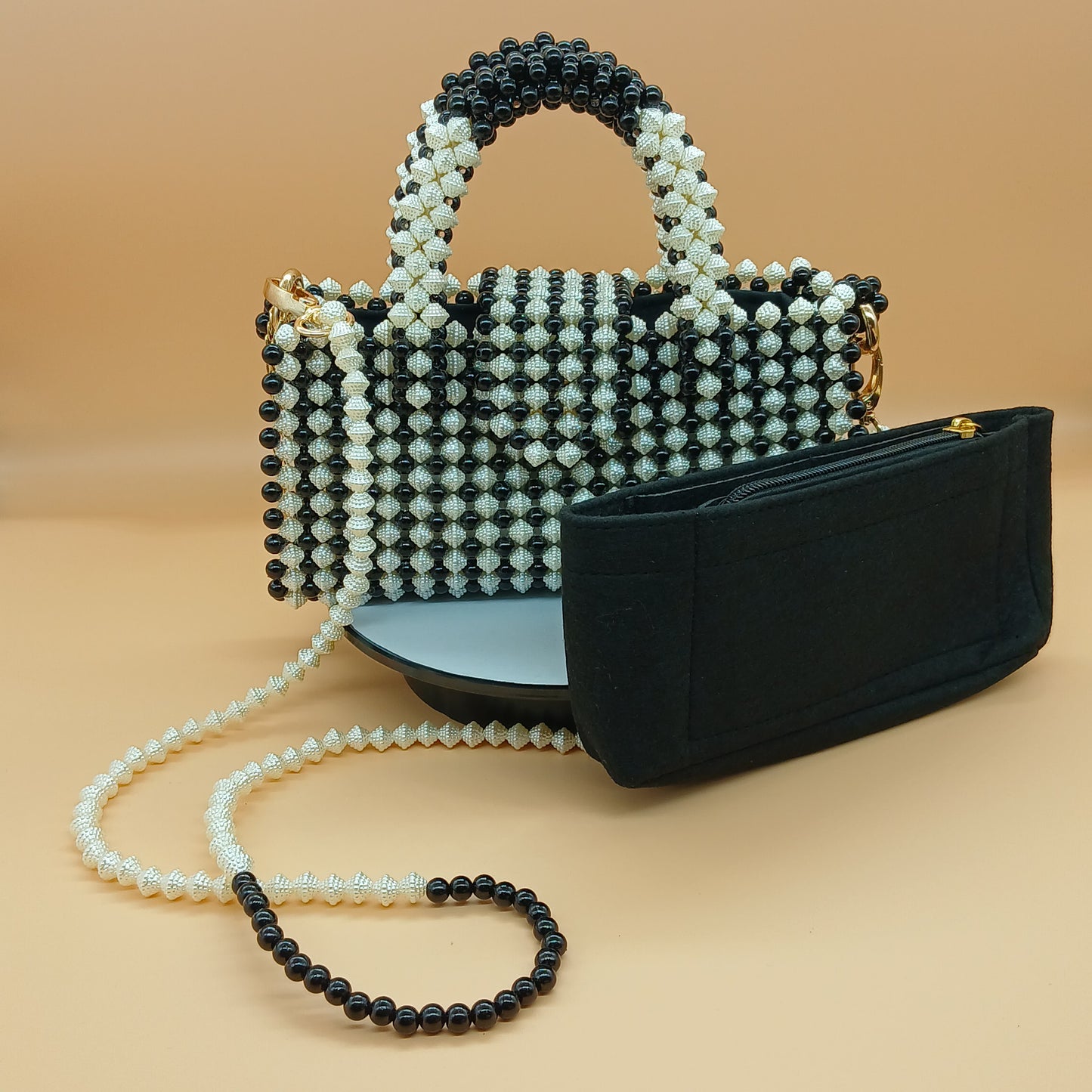 sac_main_perles-sultana_prestige_anna_chris_2