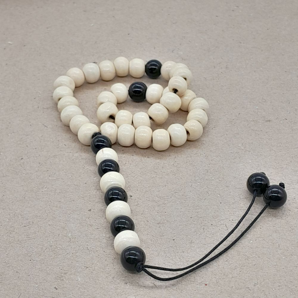 Chapelet Tasbih 33 Perles en Bois Blanc